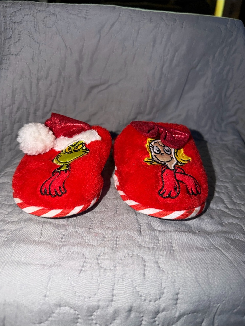 Kids Red Grinch-Themed Plush Slip-On Slippers